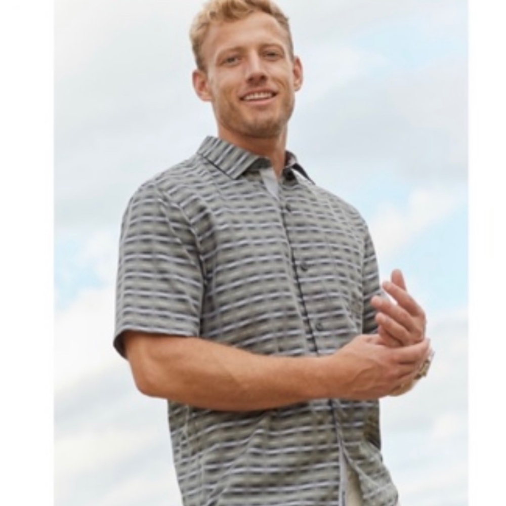 Tommy Bahama Button Down Shirt Size XL